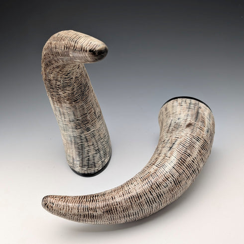 復古角鱗裝飾物一對小雕像